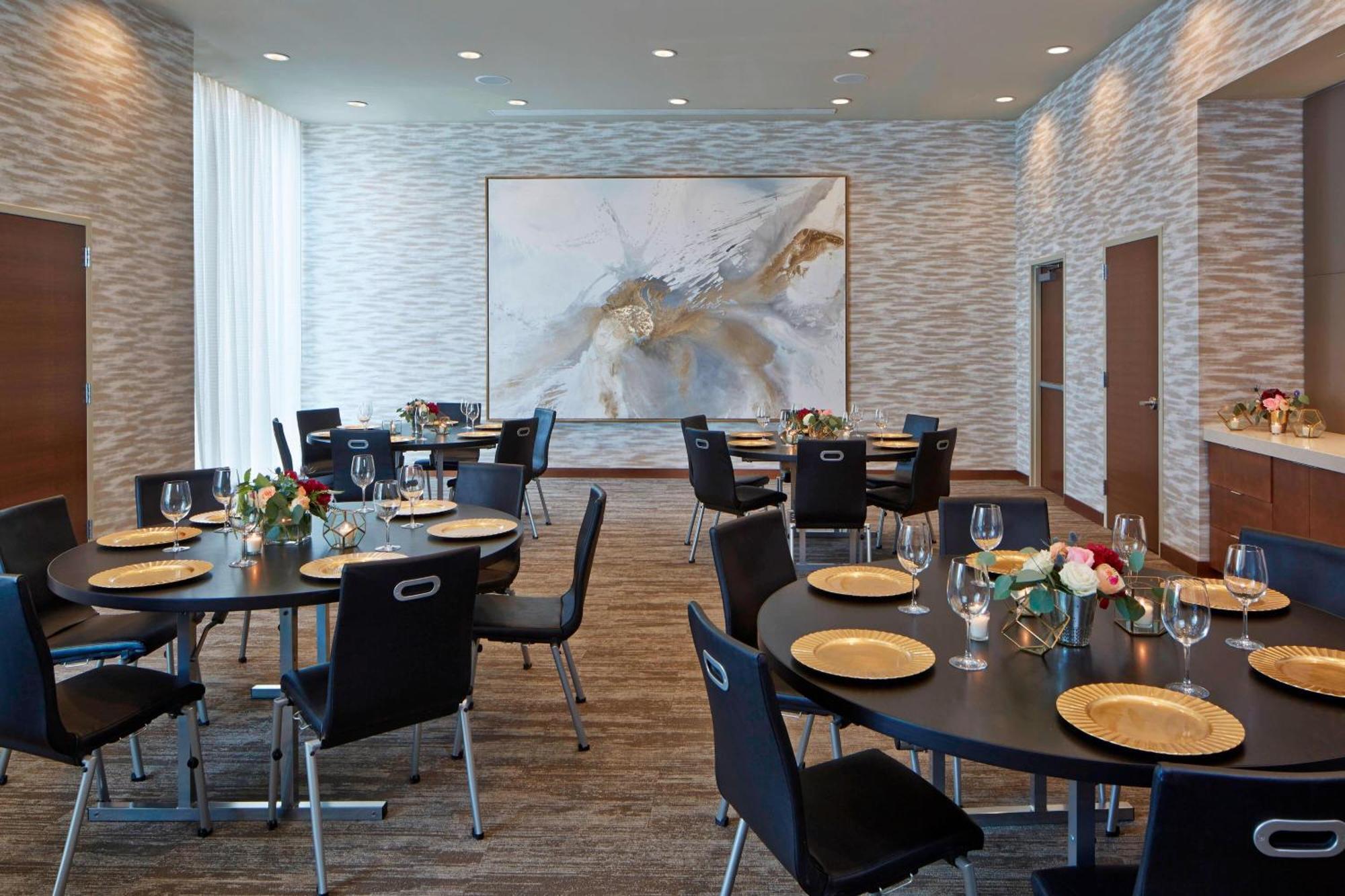 Ac Hotel By Marriott Des Moines East Village Eksteriør billede